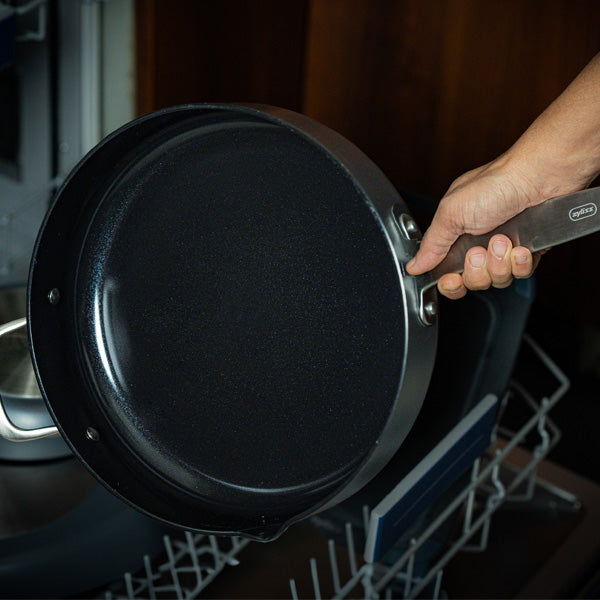 Zyliss Ultimate Pro Ceramic Non-Stick Sauté Pan with Lid 11"